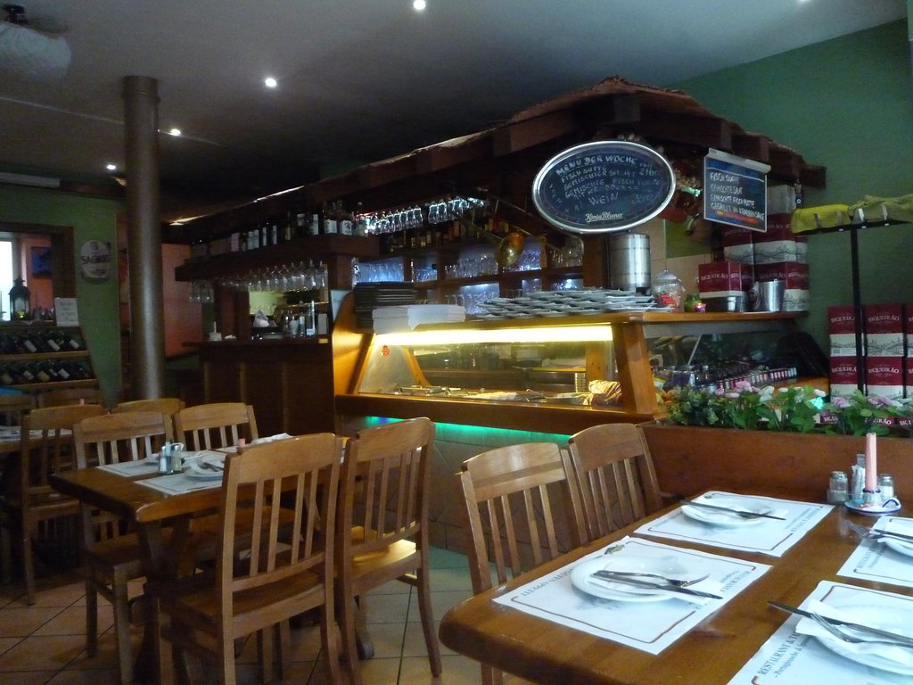 Julio's Restaurant Tapas-Bar