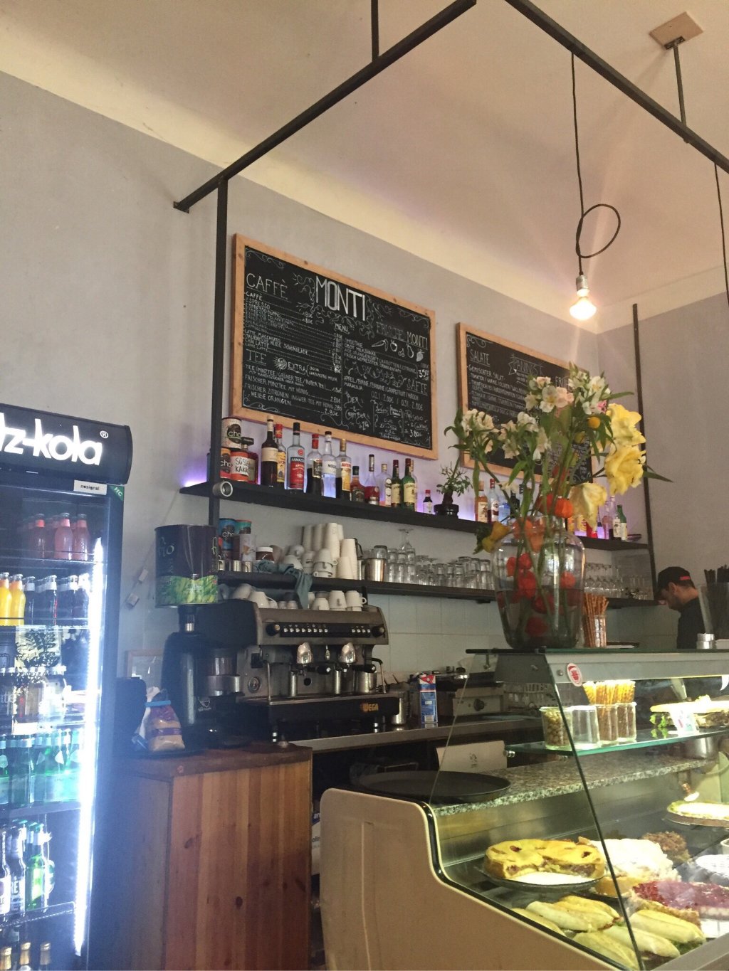 Monti Caffe Bar