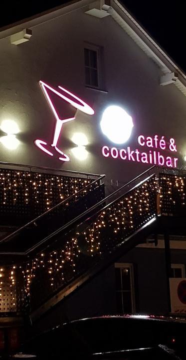 Cafe und Cocktailbar Aramis