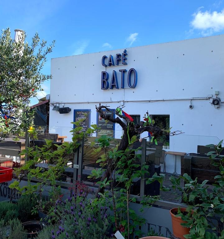 Cafe Bato