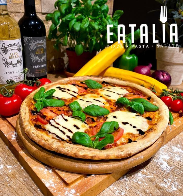 Eatalia Pizza, pasta salate