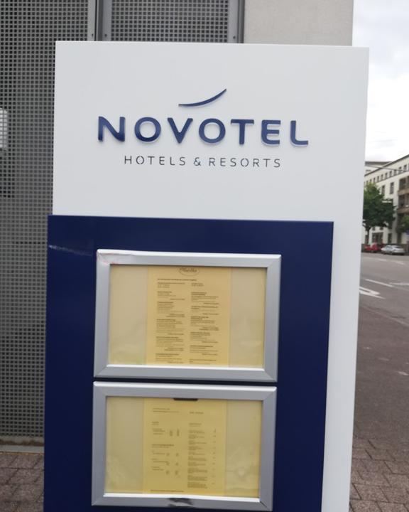 Majolika im Novotel