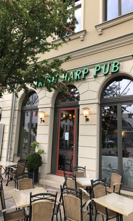 Irish Harp Pub