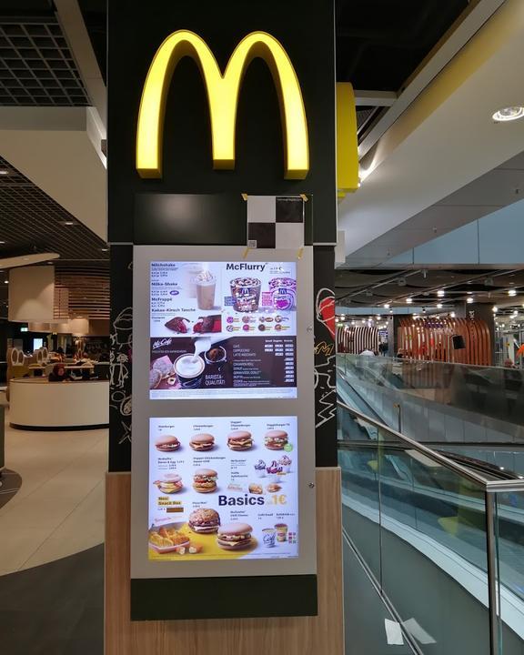 McDonalds im Flughafen