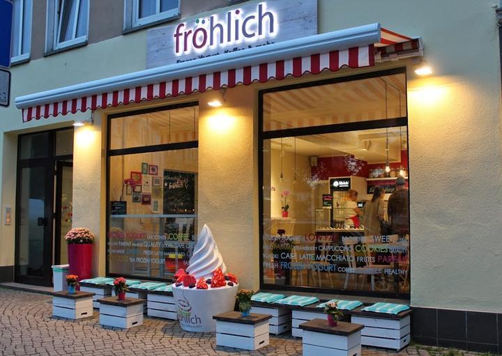 fröhlich Frozen Yogurt,Kaffee & mehr!