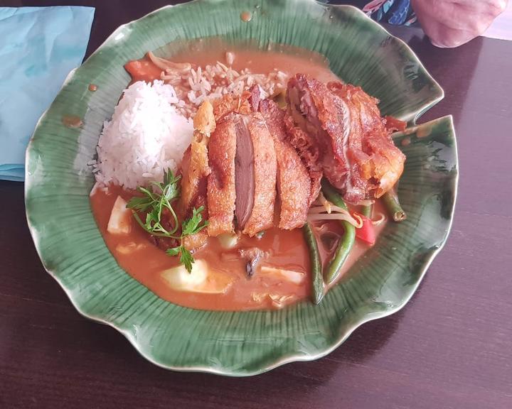 TOM YAM GUNG - Thai Cuisine