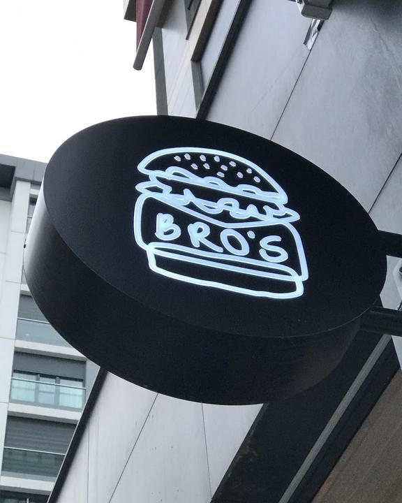 Two Bro's Burger