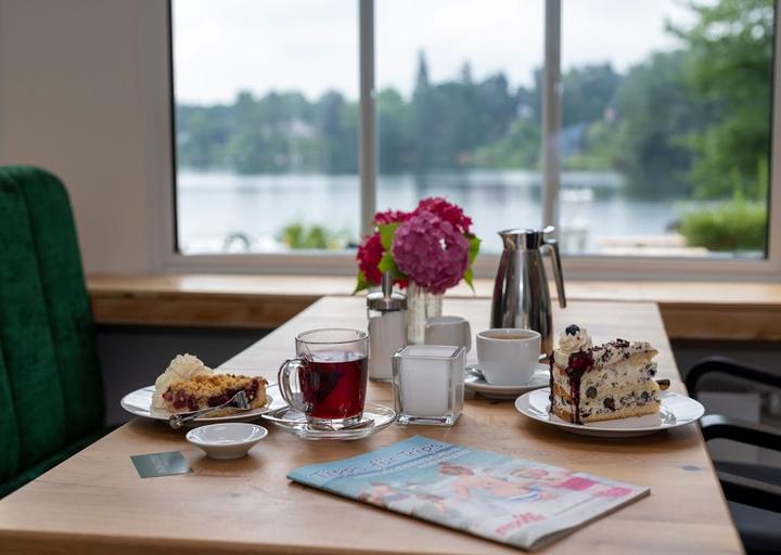 Café Fegetasche im Lake House Plön