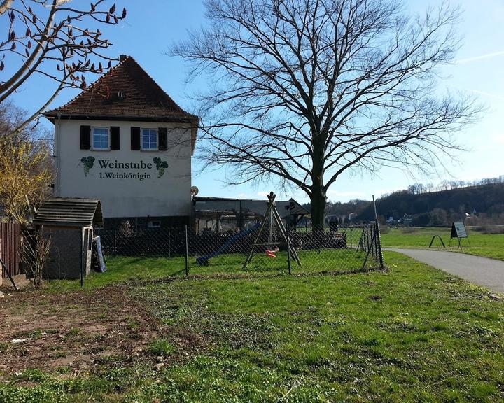 Weinstube 1. Weinkoenigin