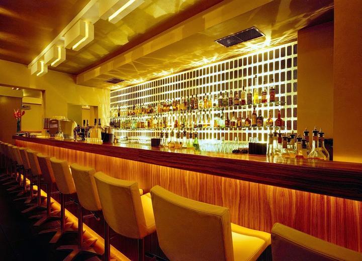 LUJAH Restaurant - Bar - Lounge