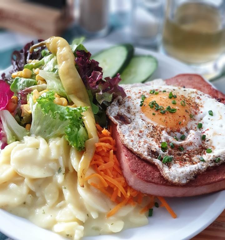 Fränkischer Biergarten Goldene Gans