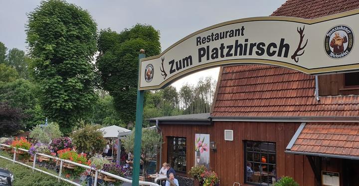 Zum Platzhirsch