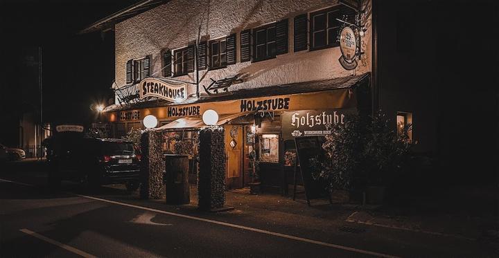 HOLZSTUBE Steakhouse Pub