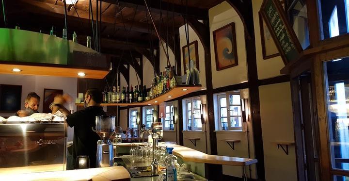 Jovel Bar-Bierhaus-Restaurant