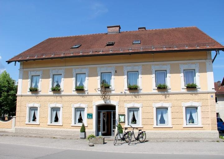 Gasthaus Neuwirt Surheim