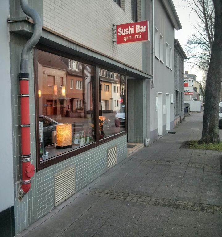 Sushi Bar Gan-Mi