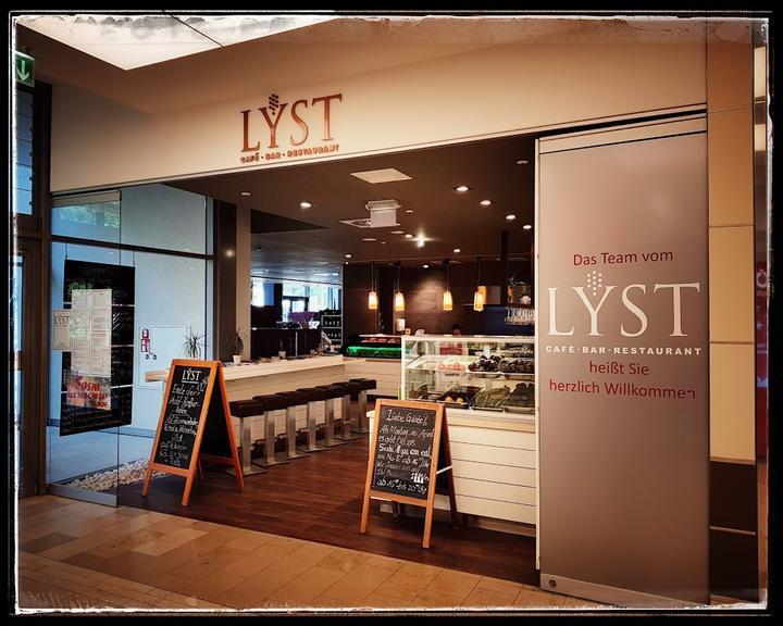 Lyst - Sushi Bar Restaurant