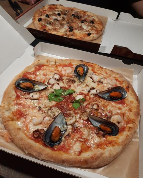 La Piazzetta Ristorante - Pizzeria