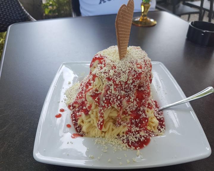 Italienisches Eiscafe bei Samanda