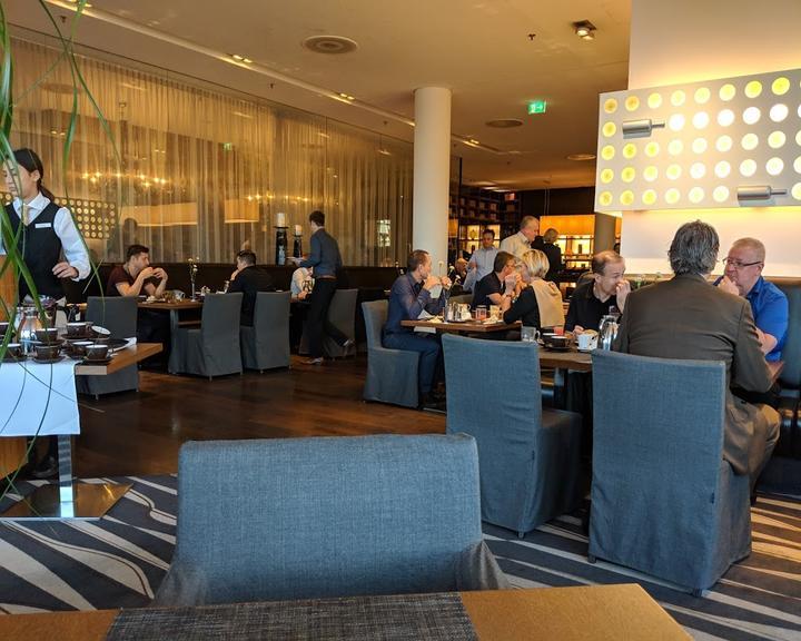 Restaurant Trollinger im Movenpick Hotel Stuttgart Airport